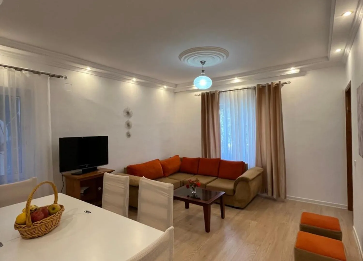 Ml Apartment Saranda  סרנדה